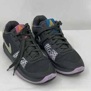 Nike JA 1 MENS SIZE 9.5 AIR ZOOM GREY  and LILAC  PERSONAL TOUCH SNEAKERS